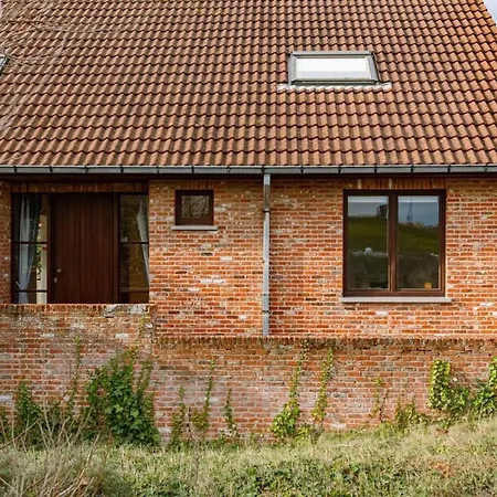 Huswell - Spacious Cozy Escape Nestled In The Dunes